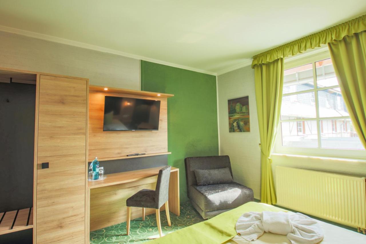 Panorama Berghotel Wettiner Hoehe 자이펜 외부 사진