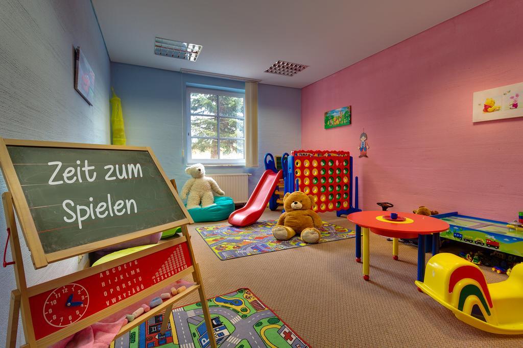 Panorama Berghotel Wettiner Hoehe 자이펜 외부 사진