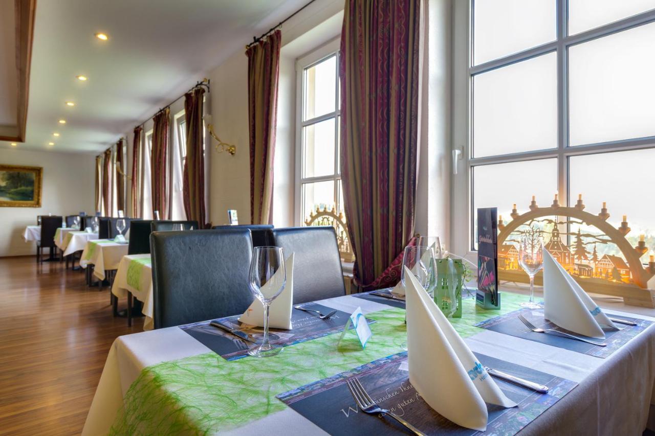 Panorama Berghotel Wettiner Hoehe 자이펜 외부 사진